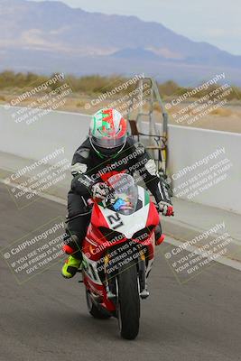 media/Mar-20-2023-Moto Forza (Mon) [[d0bbc59e78]]/Around the Pits/